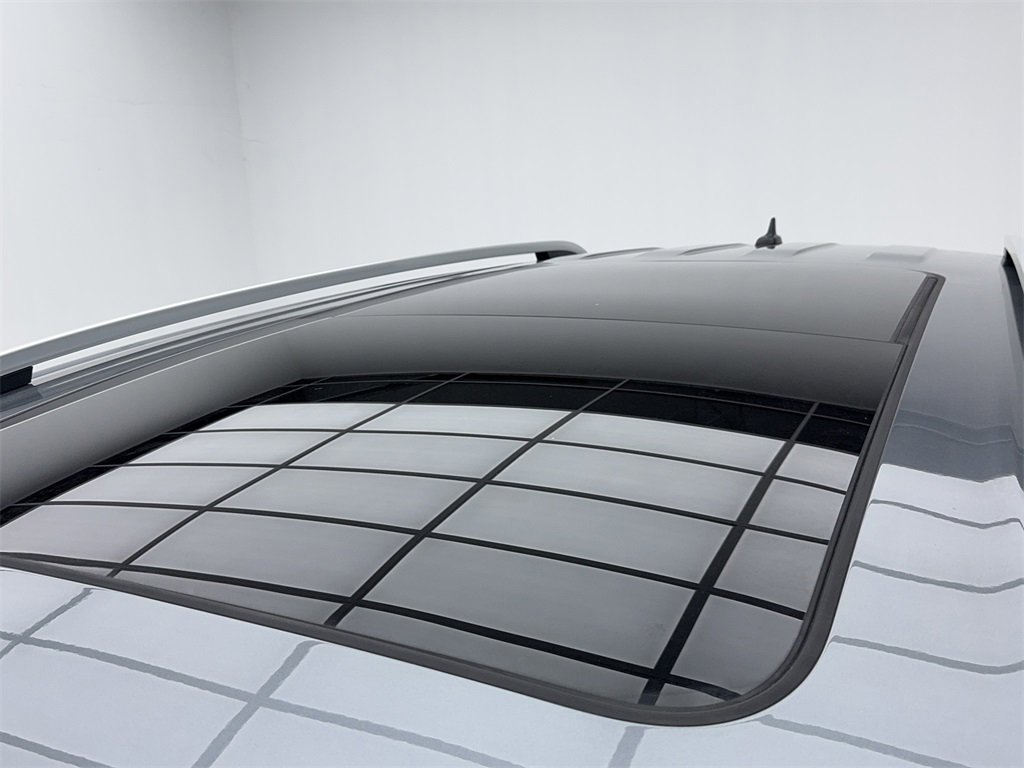 Used 2023 Volkswagen Atlas SEL image 14