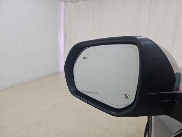 Used 2025 Buick Enclave Preferred image 11