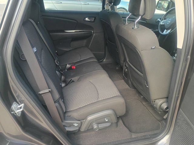 Used 2020 Dodge Journey SE w/ SE Popular Equipment Group FWD image 25