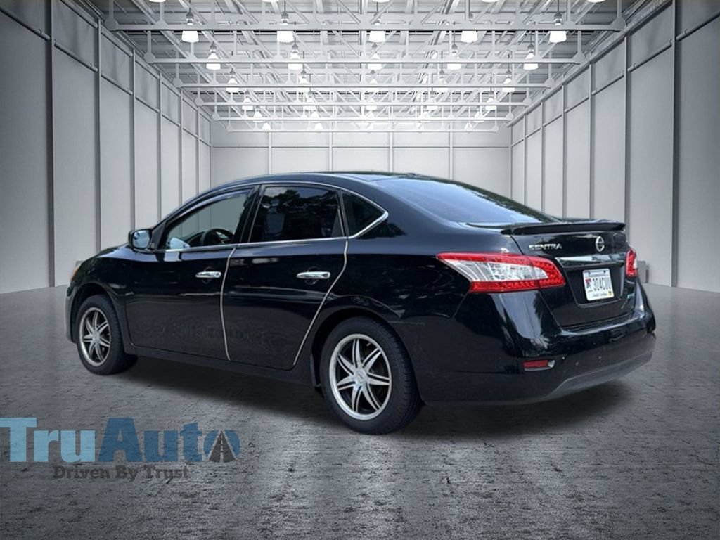 Used 2014 Nissan Sentra SV w/ SV Driver Package FWD image 5