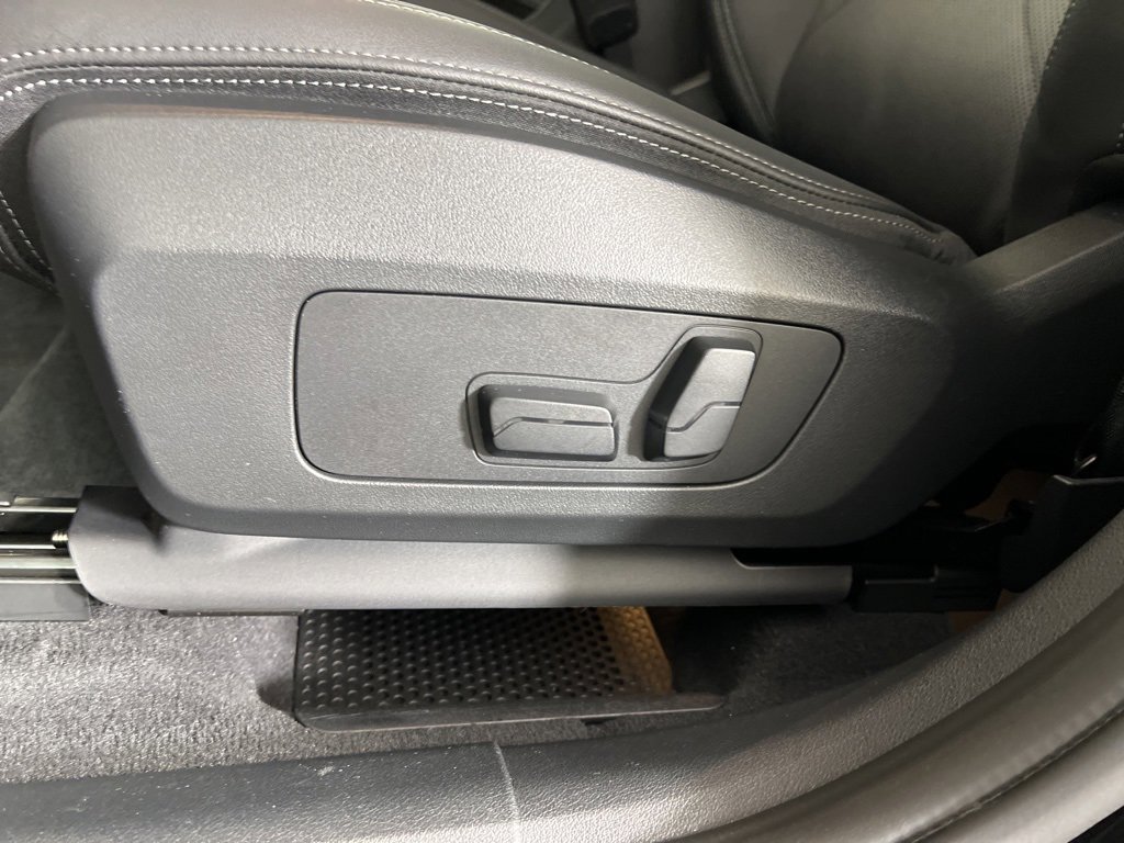 Certified 2024 BMW X1 xDrive28i w/ Convenience Package image 24