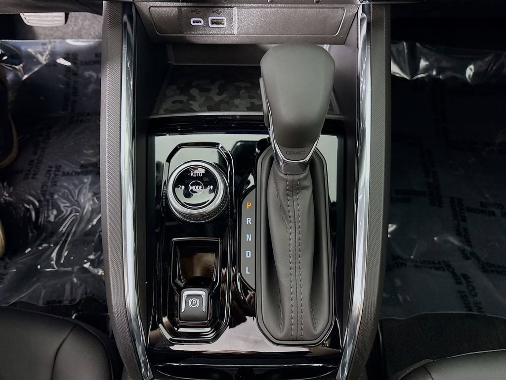 New 2025 GMC Canyon Elevation w/ Convenience Package image 17