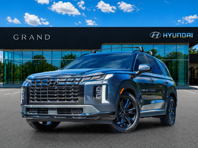 Used 2024 Hyundai Palisade XRT FWD image 2