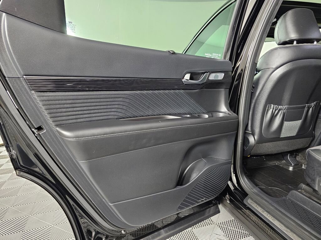 Used 2025 Hyundai Palisade Calligraphy AWD/4WD image 33
