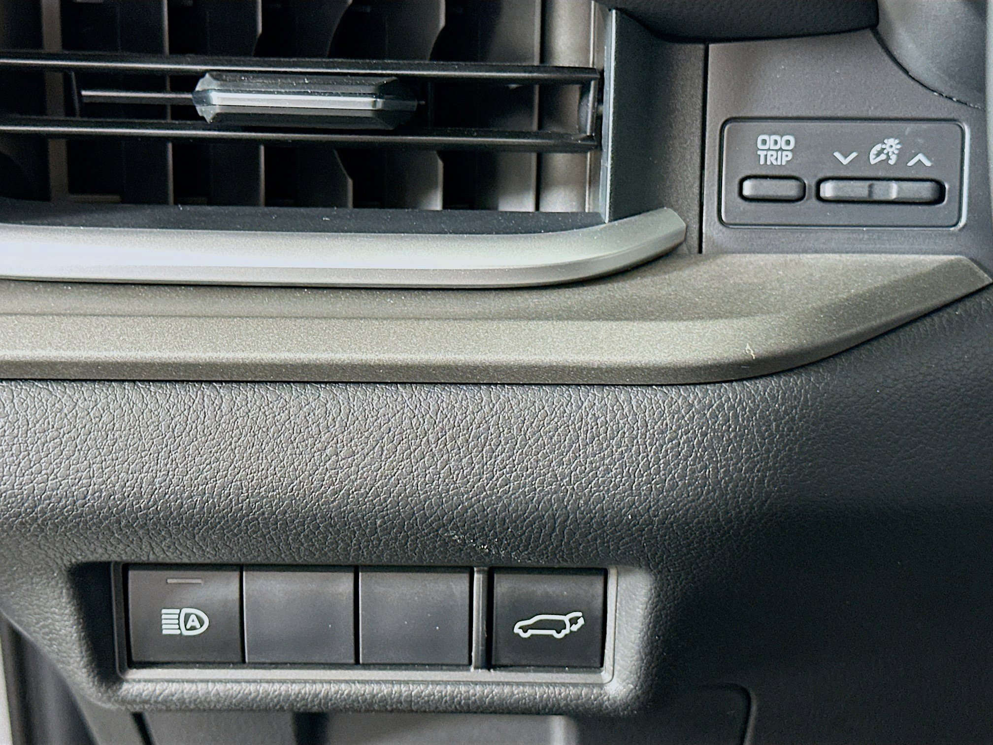 Used 2025 Toyota Grand Highlander AWD image 17