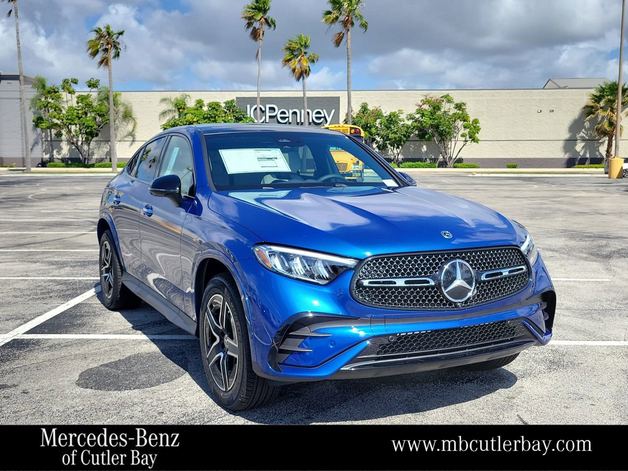New 2026 Mercedes-Benz GLC 300 4MATIC image 1