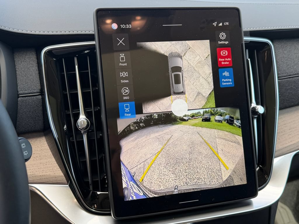 New 2026 Volvo XC90 B6 Plus w/ Protection Package Premier AWD/4WD image 23