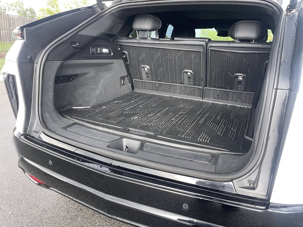 Certified 2024 Cadillac Lyriq Sport AWD/4WD image 16