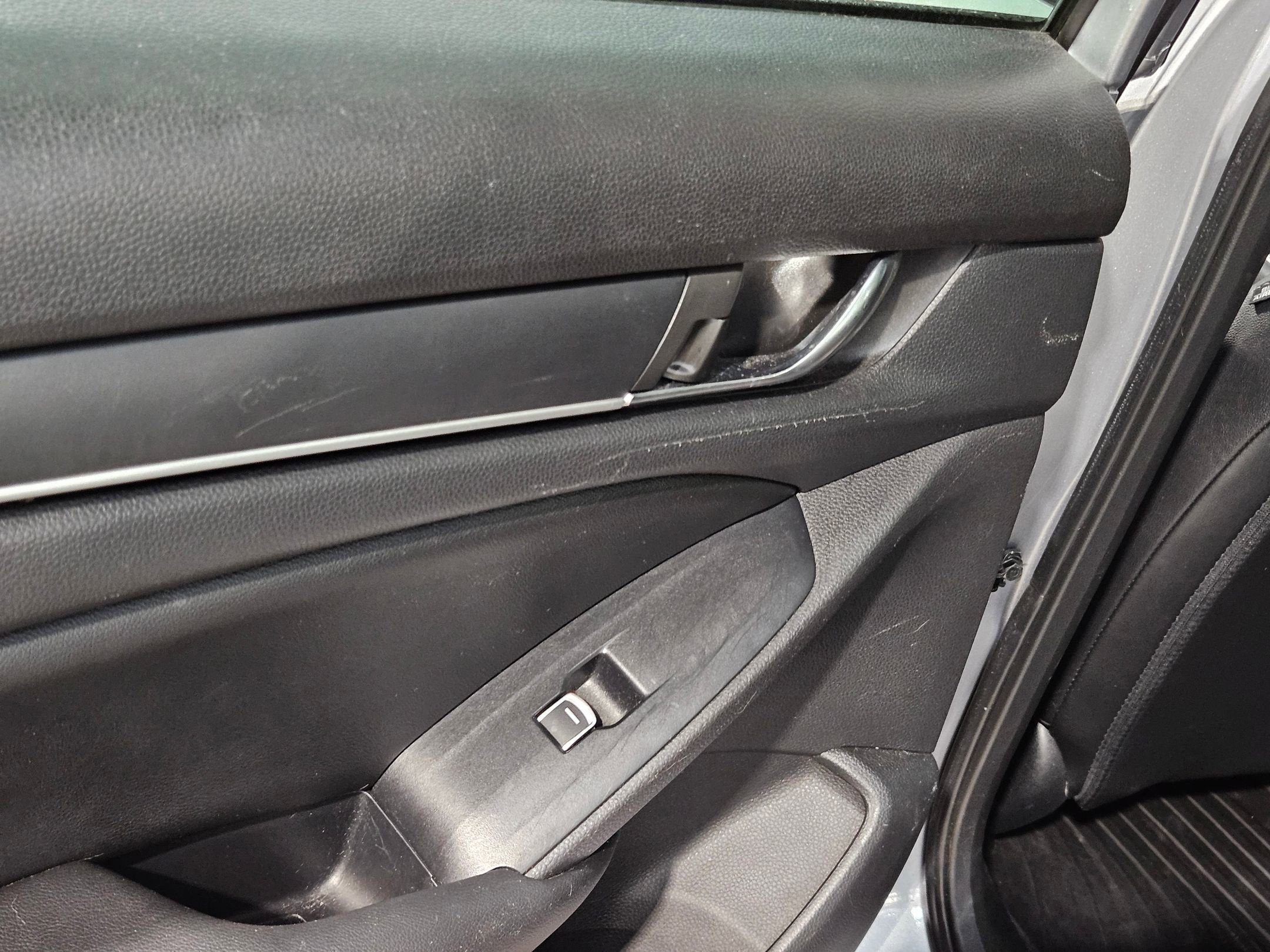 Used 2020 Honda Accord Sport image 33