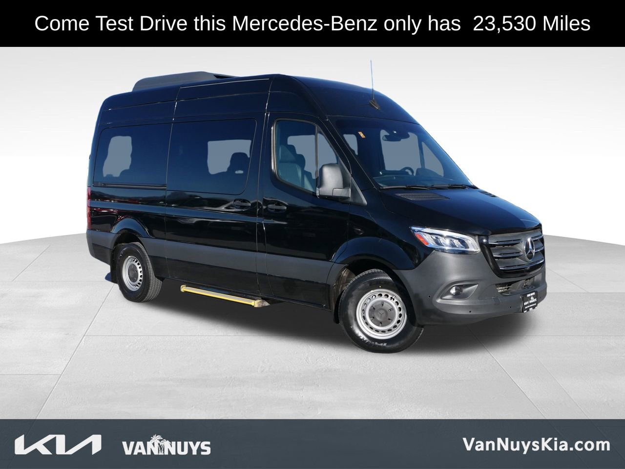 Used 2023 Mercedes-Benz Sprinter 2500 image 1