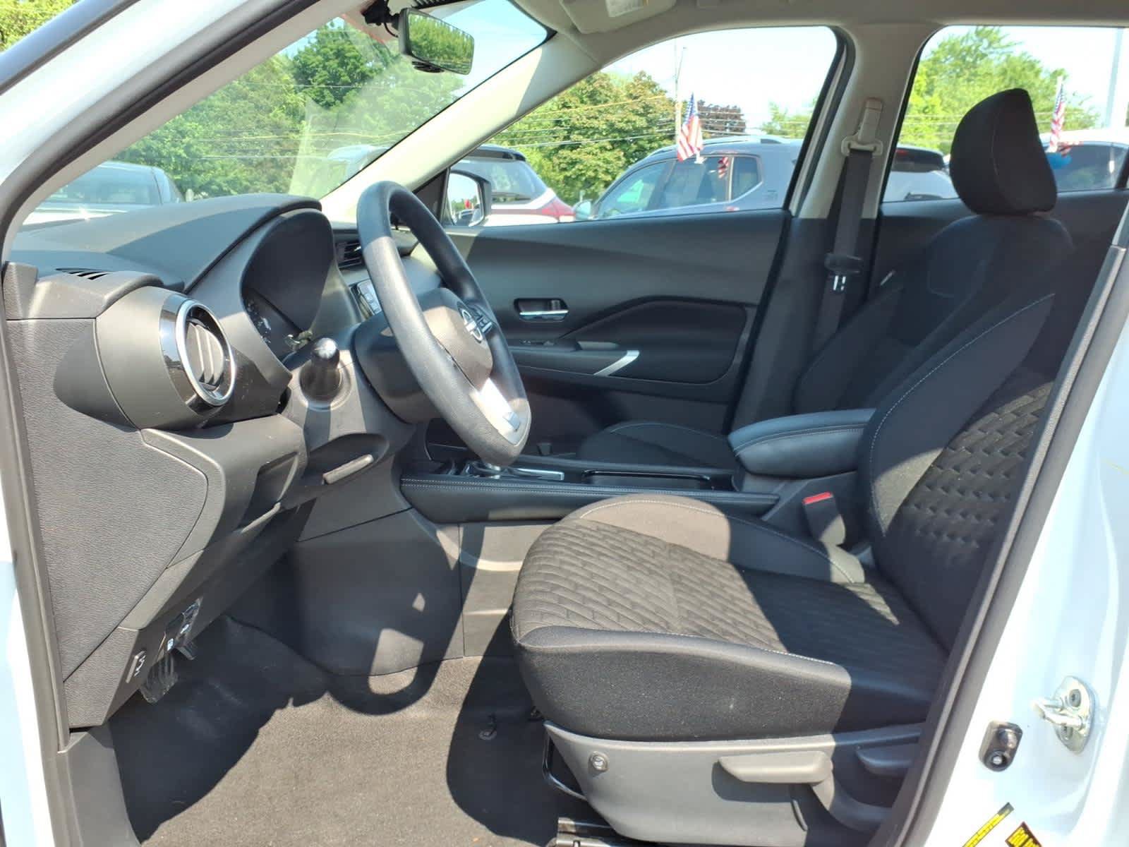 Certified 2023 Nissan Kicks SV w/ Interior Electronics Package FWD image 11