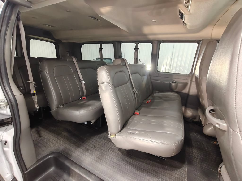 Used 2023 GMC Savana 2500 LS w/ Driver Convenience Package RWD image 23