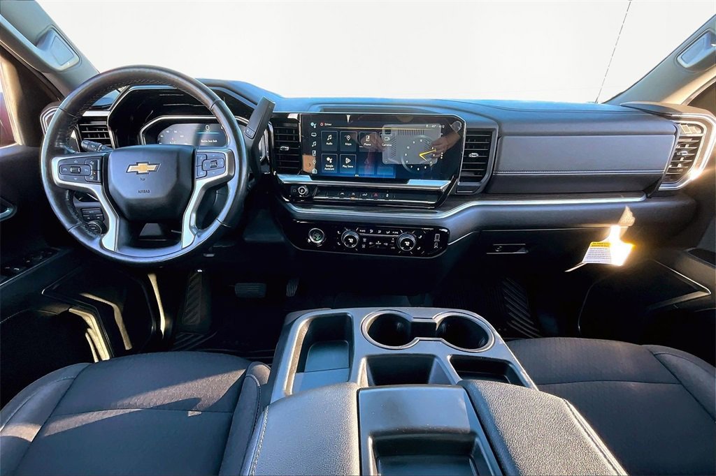 Used 2022 Chevrolet Silverado 1500 LT image 16