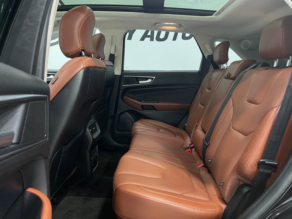 Used 2017 Ford Edge Titanium w/ Equipment Group 301A image 31