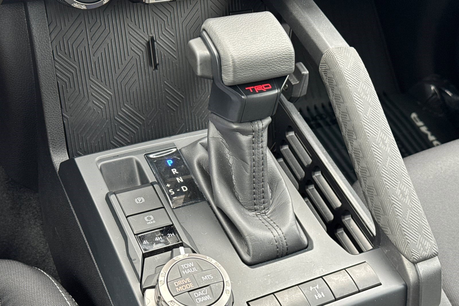 Used 2025 Toyota Tacoma TRD Off-Road image 27