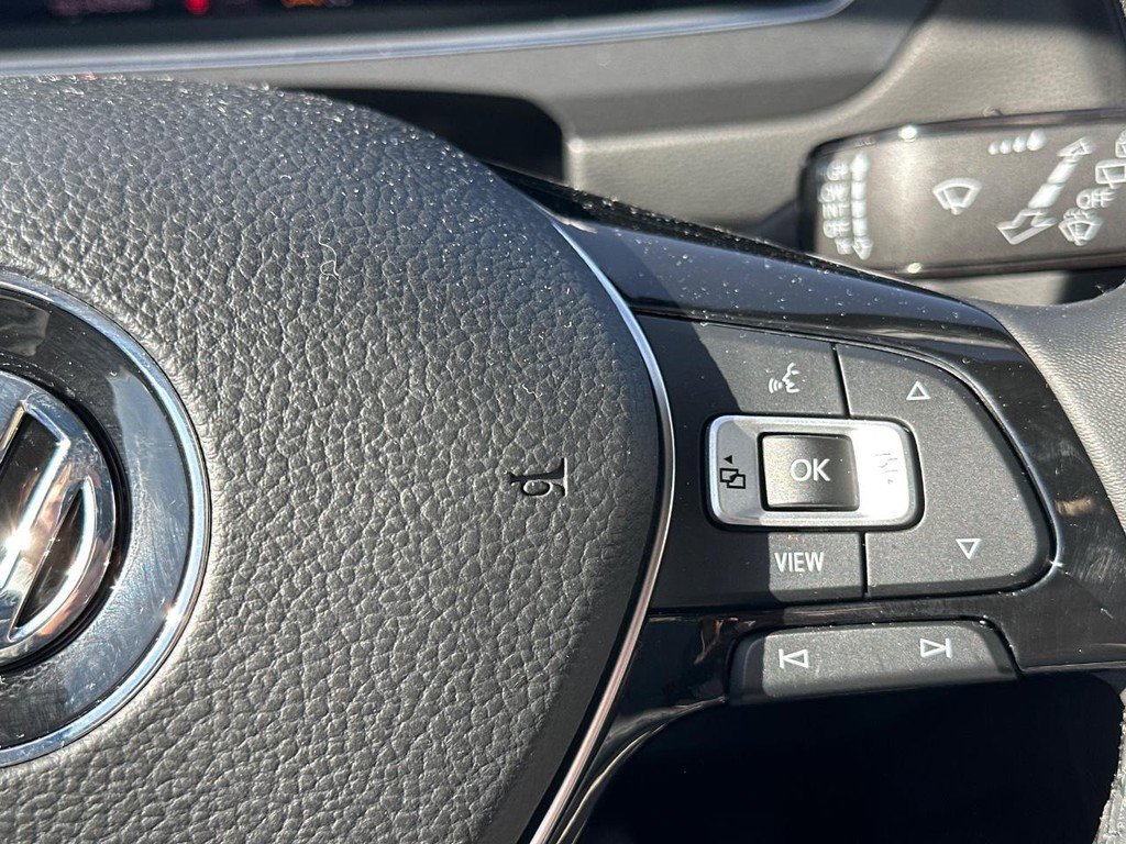 Used 2020 Volkswagen Tiguan SEL image 24