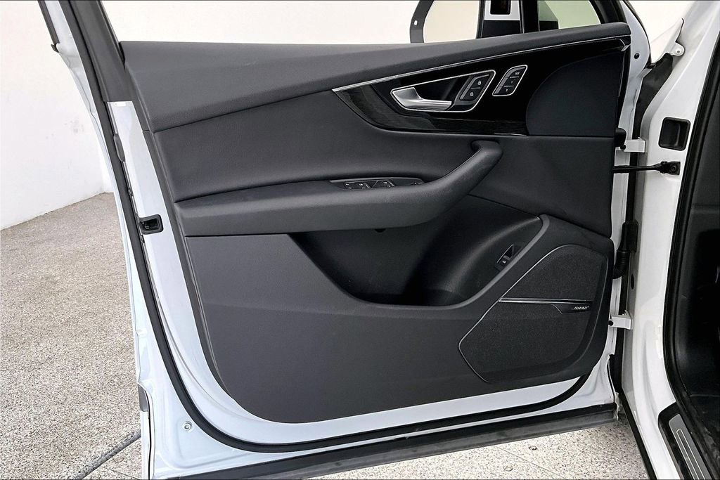 Used 2018 Audi Q7 3.0T Prestige w/ Prestige Package image 22