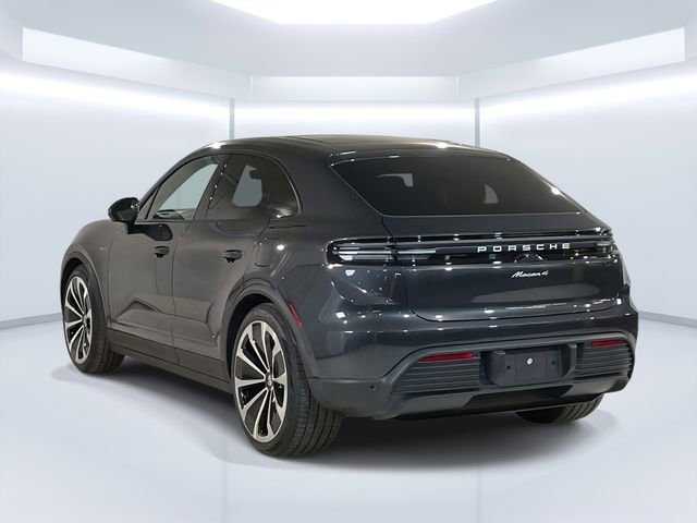 New 2025 Porsche Macan 4 Electric image 3