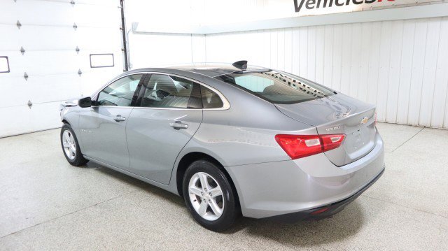 Used 2024 Chevrolet Malibu LS image 3