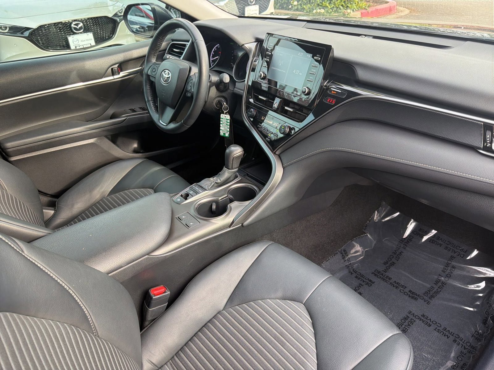 Used 2022 Toyota Camry SE w/ Cold Weather Package AWD/4WD image 15