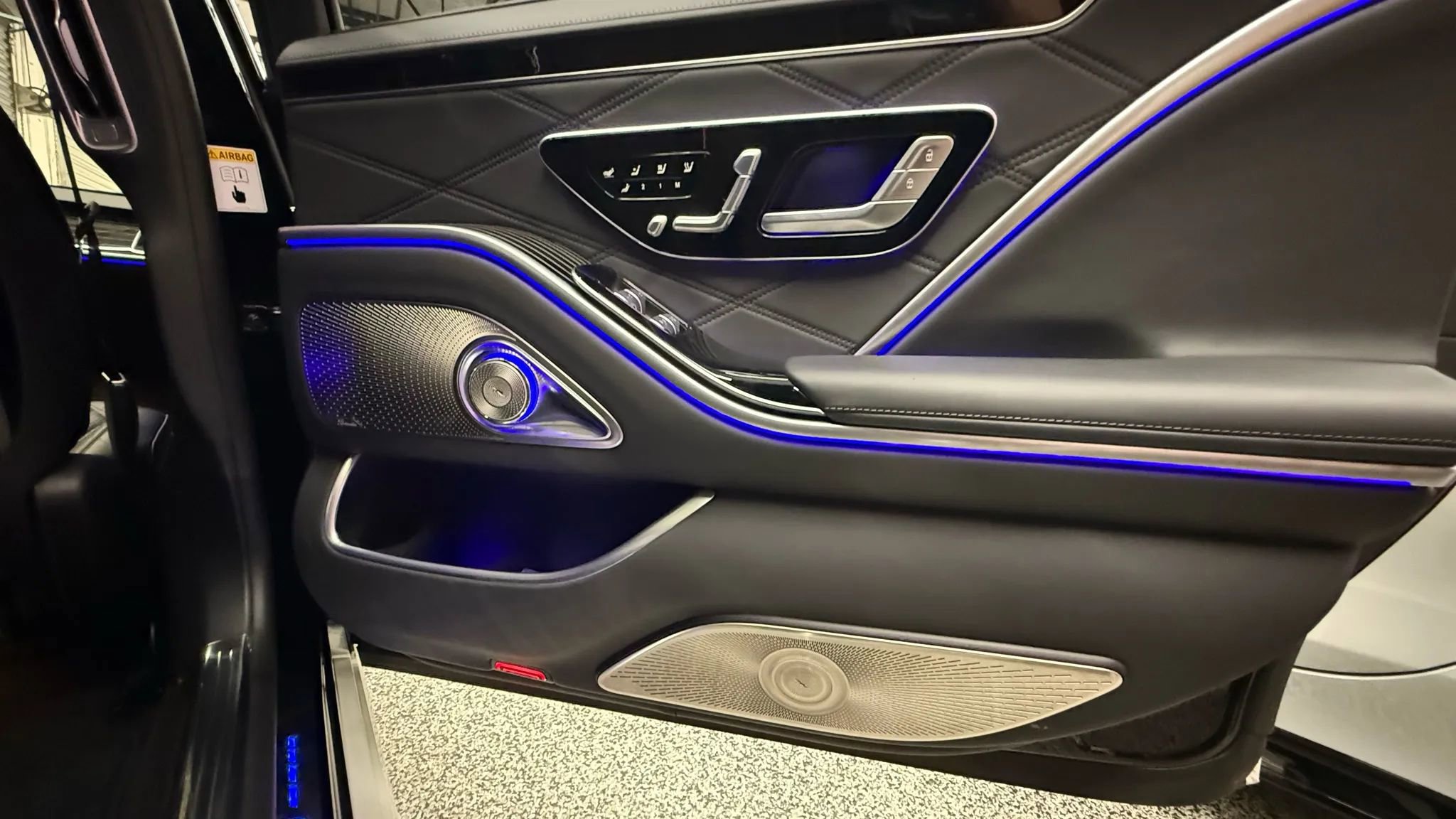 Used 2023 Mercedes-Benz Maybach S 580 4MATIC image 34