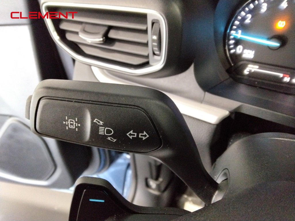 Used 2020 Ford Explorer XLT w/ Equipment Group 202A image 13