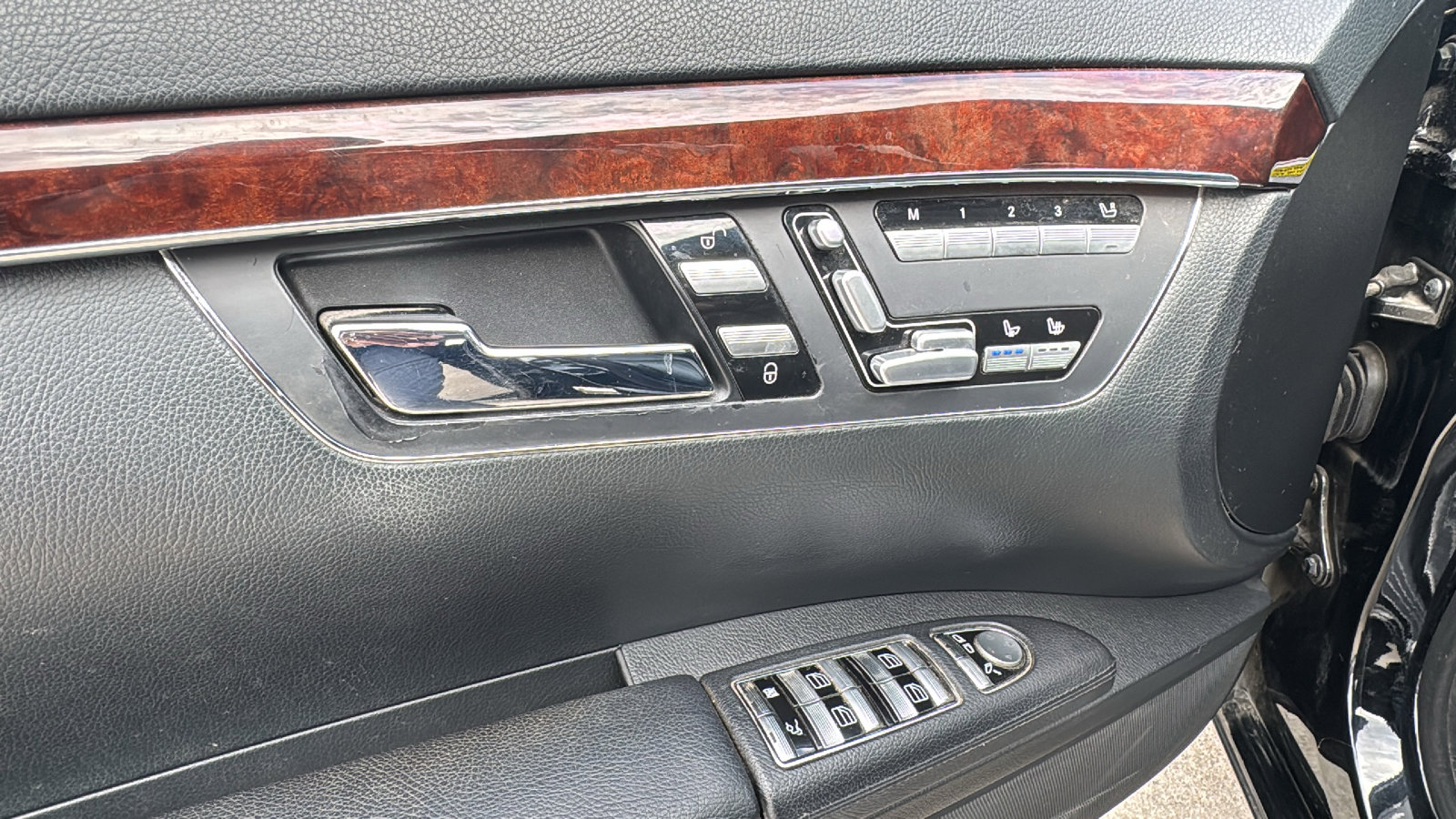 Used 2007 Mercedes-Benz S 550 image 13