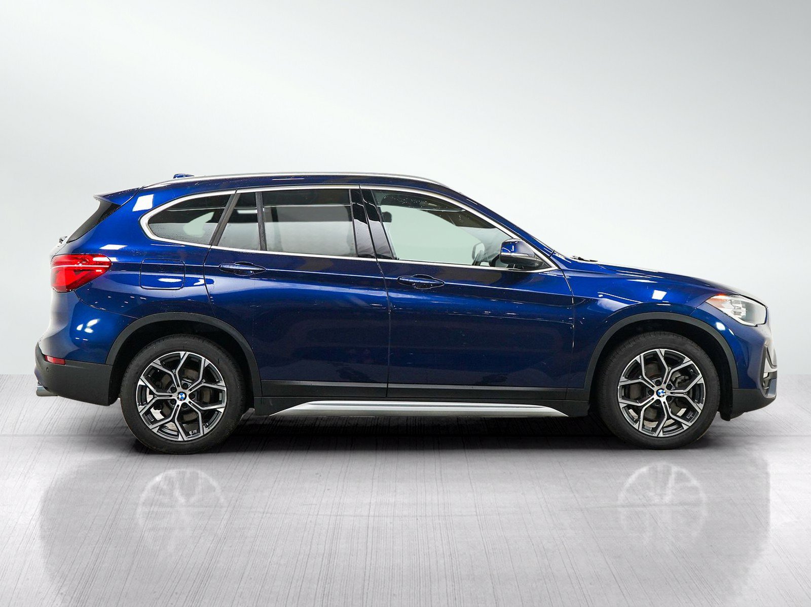 Used 2020 BMW X1 xDrive28i w/ Convenience Package AWD/4WD image 6