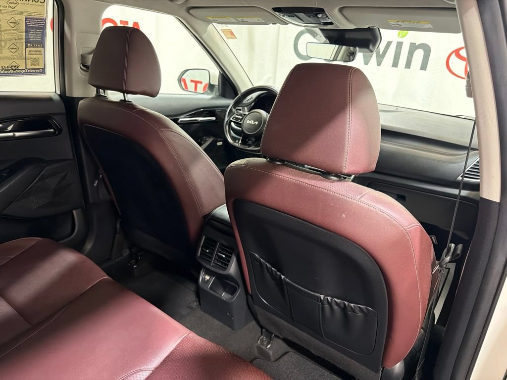 Used 2022 Kia Seltos SX AWD/4WD image 16