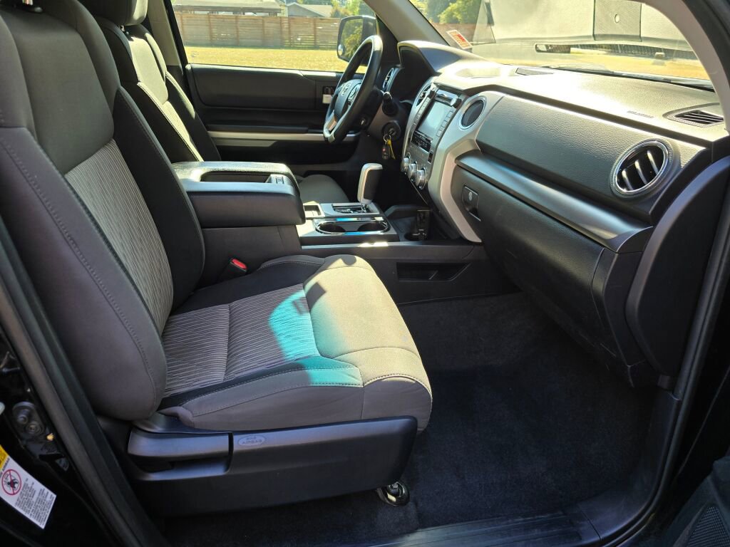 Used 2017 Toyota Tundra SR5 image 13
