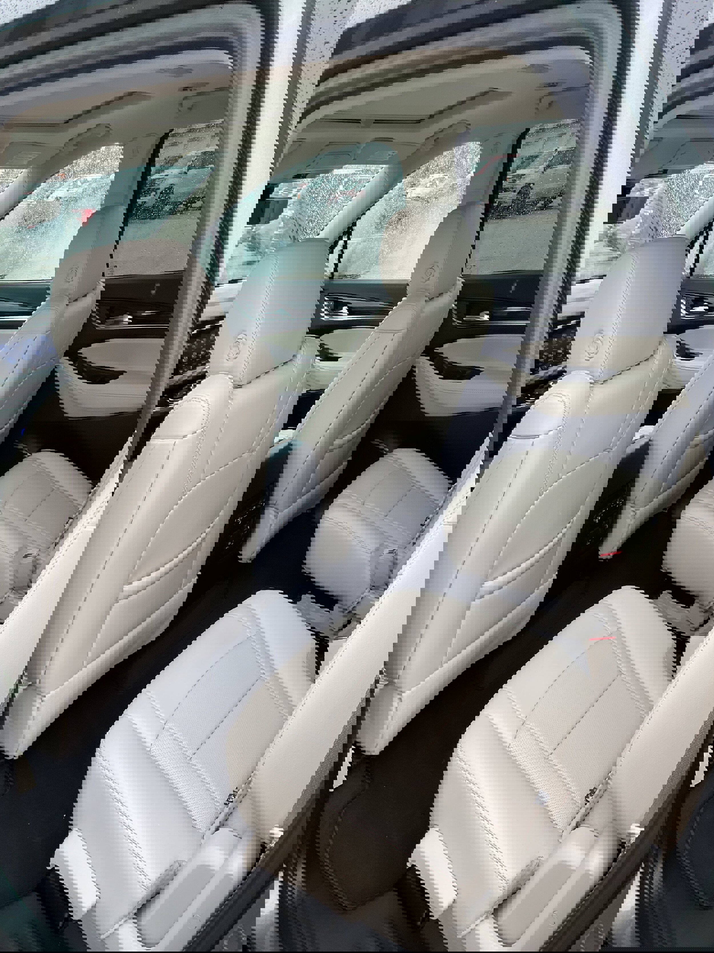 Certified 2022 Buick Enclave Essence w/ Experience Buick Package image 11