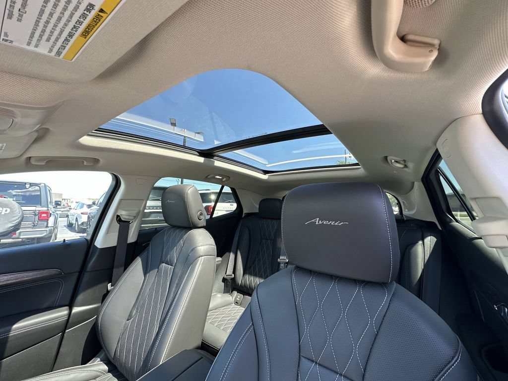Used 2023 Buick Envision Avenir AWD/4WD image 22