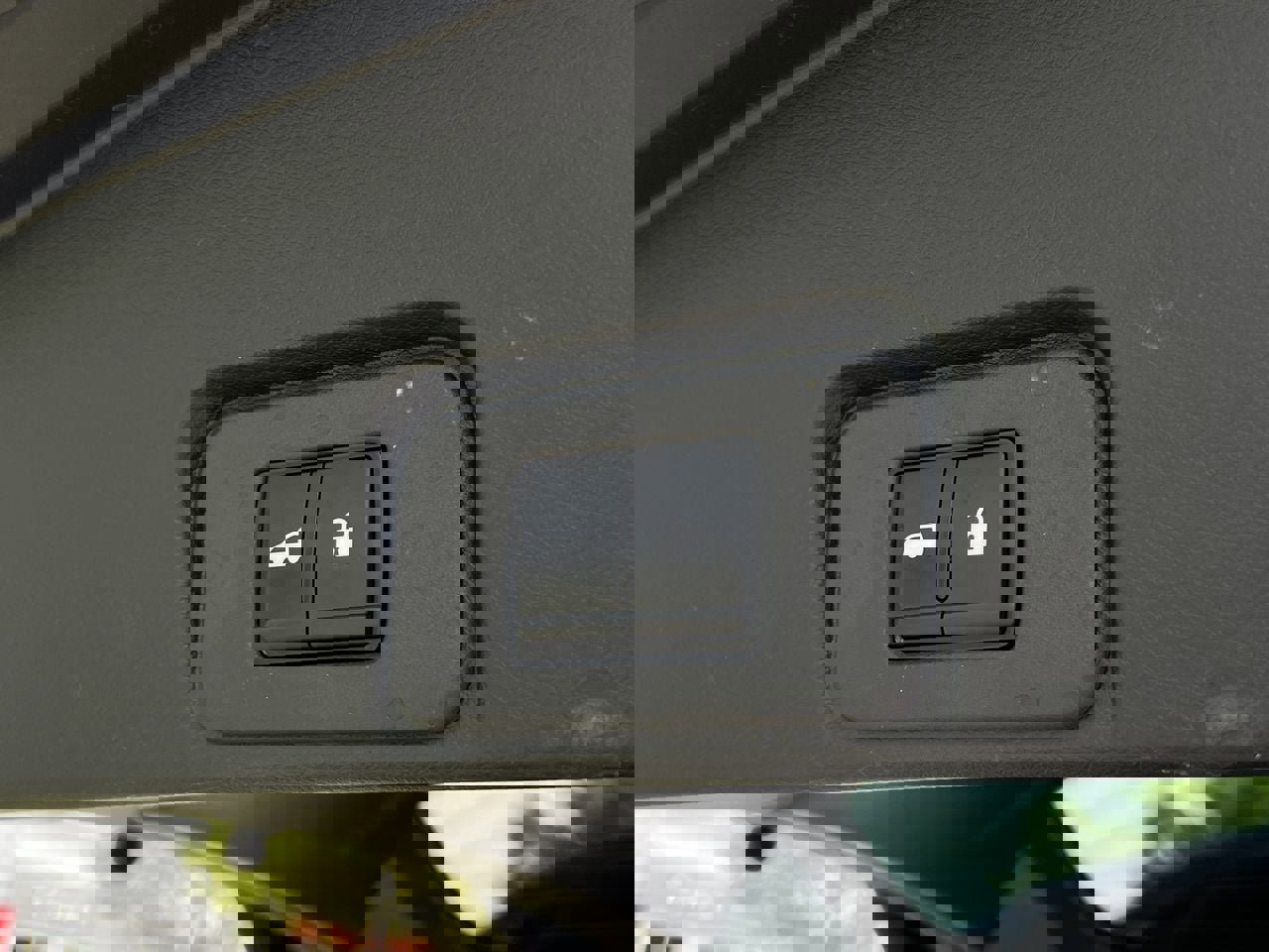 Certified 2023 Nissan Rogue SL w/ SL Premium Package image 28