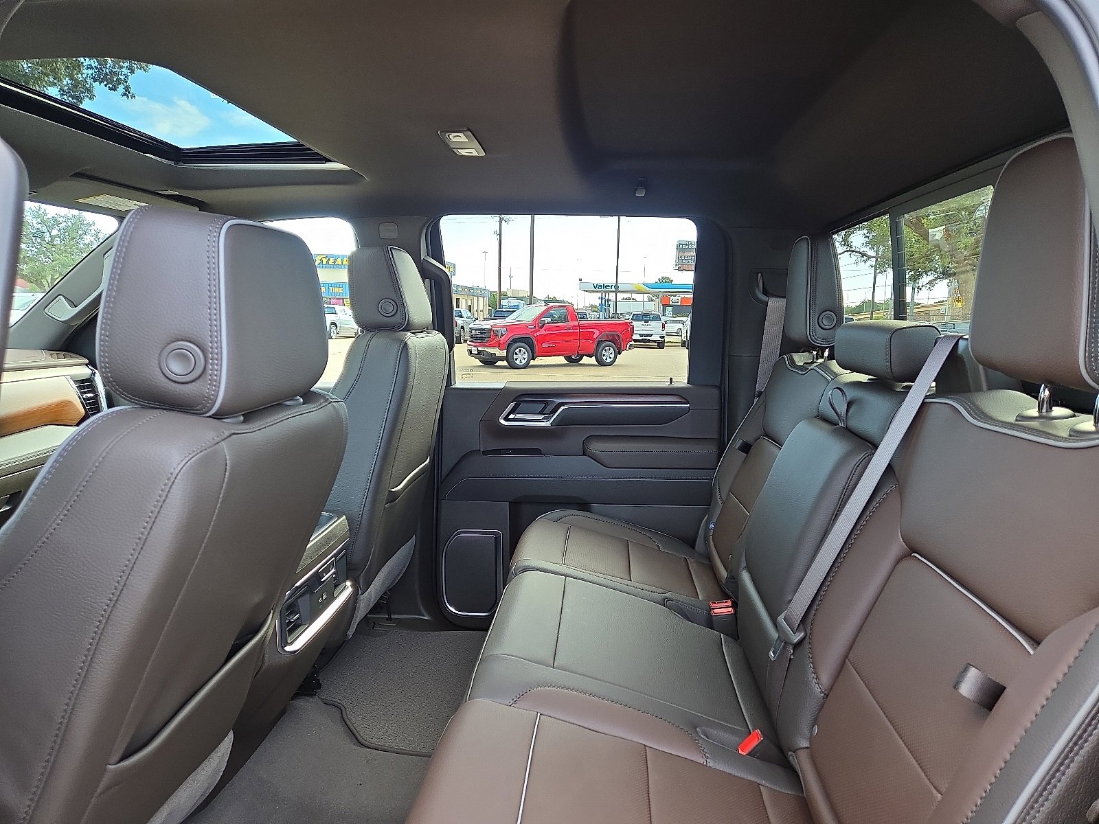 New 2026 GMC Sierra 2500 Denali w/ Denali Reserve Package image 8