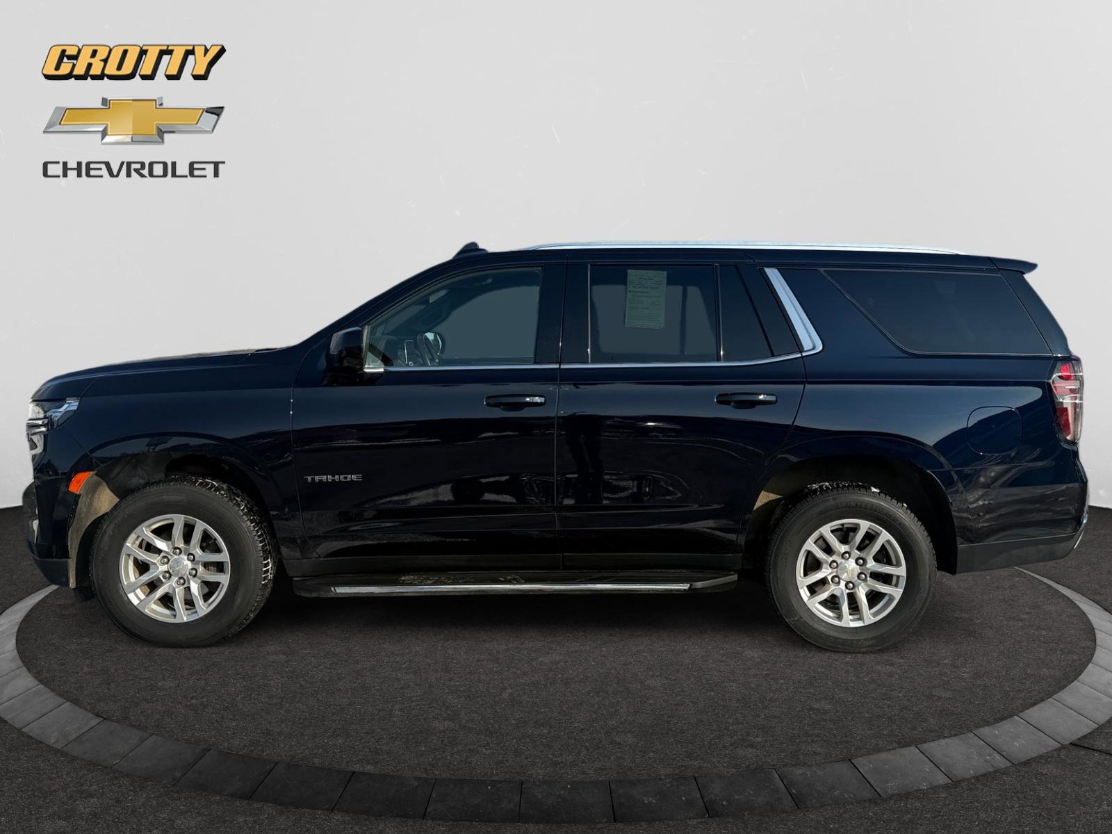 Used 2021 Chevrolet Tahoe LT image 2