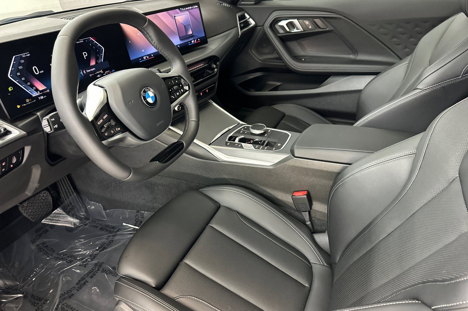 Used 2025 BMW 230i Coupe w/ Convenience Package RWD image 4