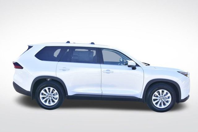 New 2026 Toyota Grand Highlander XLE image 3