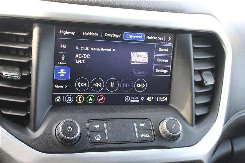 Used 2023 GMC Acadia SLT image 18