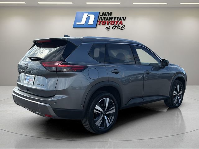 Used 2024 Nissan Rogue SL AWD/4WD image 5