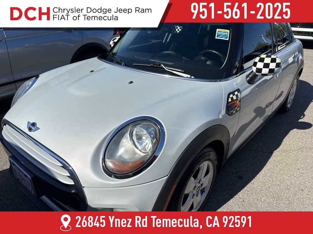 Used 2015 MINI Cooper 4-Door Hardtop image 1