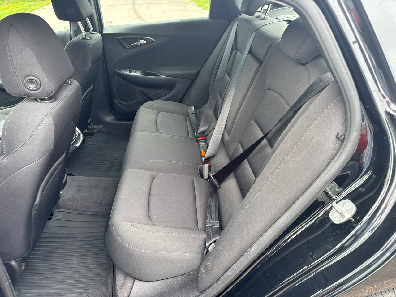 Used 2018 Chevrolet Malibu LT w/ LPO, Convenience Package 2 image 11