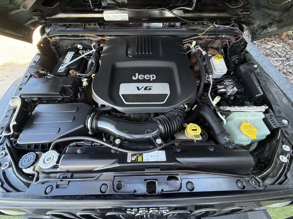 Used 2015 Jeep Wrangler Unlimited Sport w/ Quick Order Package 24S image 30