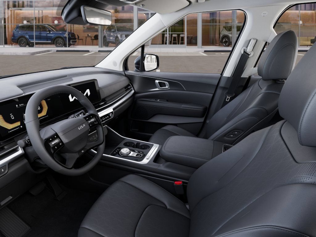 New 2027 Kia Carnival EX FWD image 17