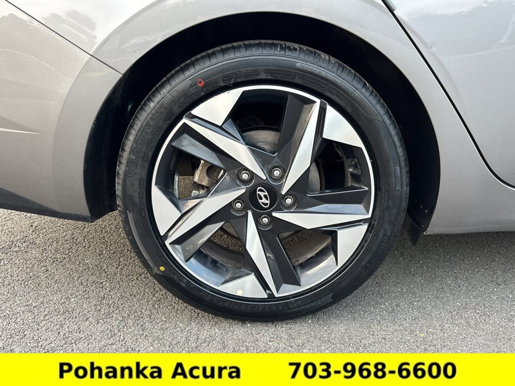 Used 2023 Hyundai Elantra Limited FWD image 31