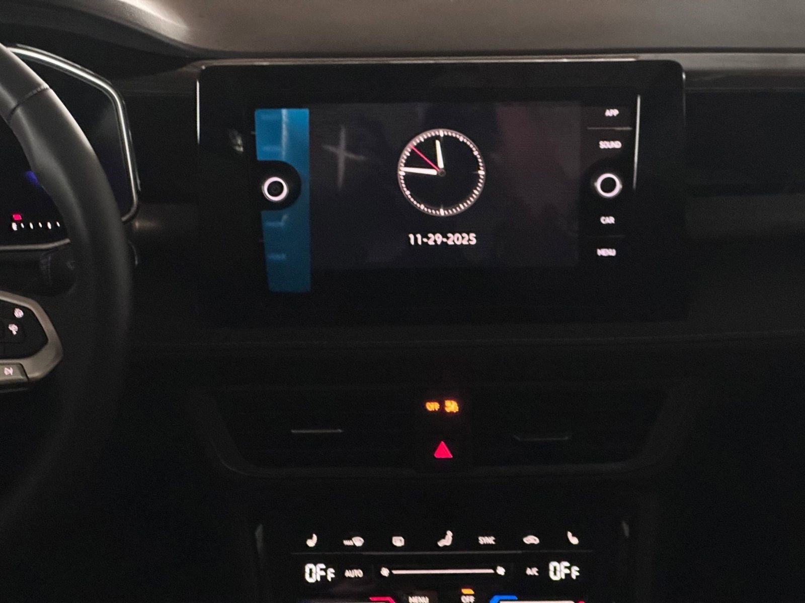 New 2026 Volkswagen Taos SE image 22