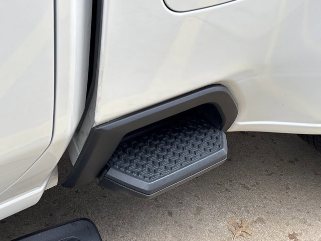 Used 2023 GMC Sierra 3500 Denali image 17