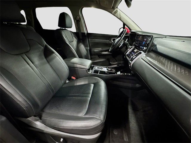 Used 2023 Kia Sorento EX image 32