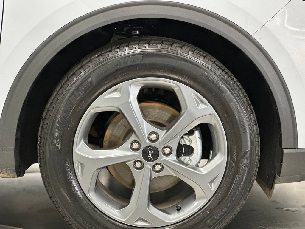 Certified 2025 Ford Escape ST-Line FWD image 27