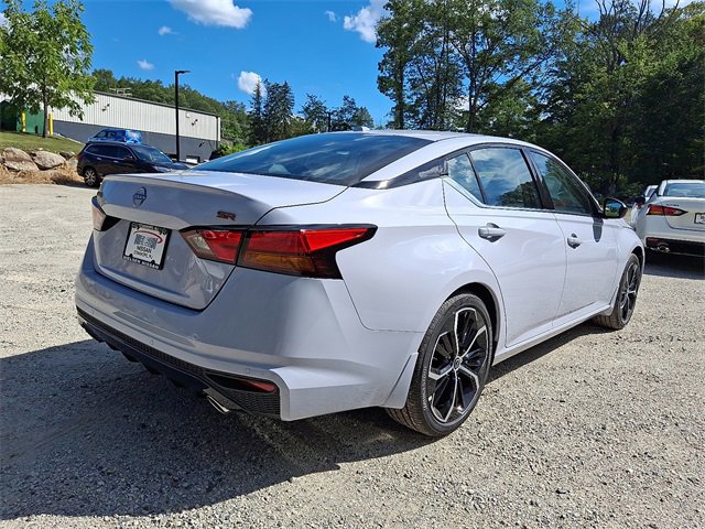 New 2025 Nissan Altima 2.5 SR image 4