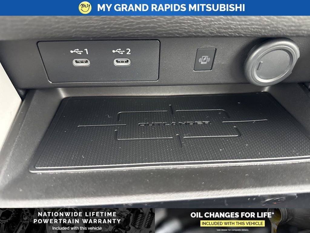 New 2026 Mitsubishi Outlander SE image 23